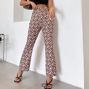 Flower Patterned High Waisted Flare Pants